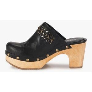 Frye Jessica Studded Clogs